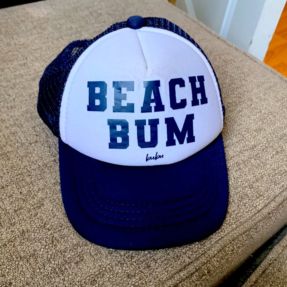 Cute little hat for maybe one year old baby